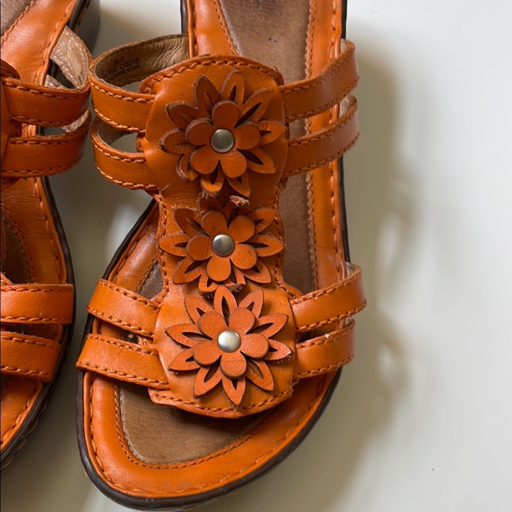 Born Women's Orange Sandals - Picture 5 of 7